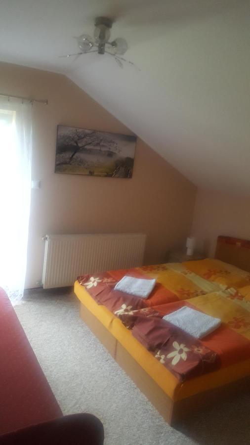 Apartman Zlata Rybka Podhájska Eksteriør bilde