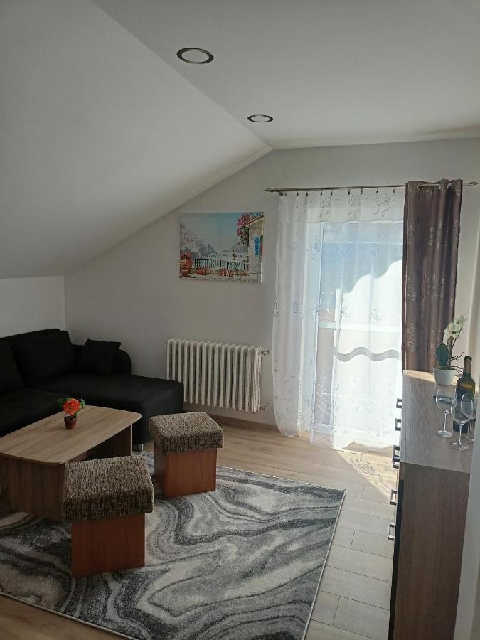 Apartman Zlata Rybka Podhájska Eksteriør bilde
