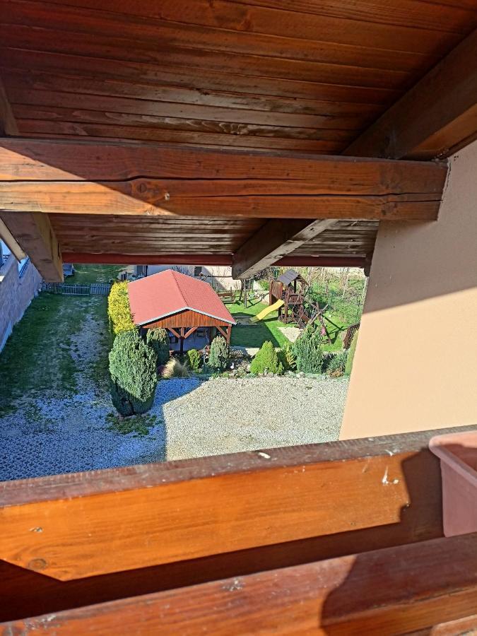 Apartman Zlata Rybka Podhájska Eksteriør bilde